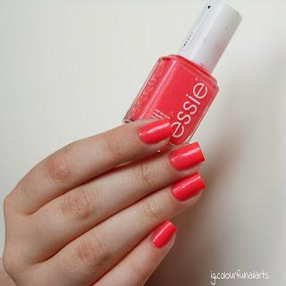 Tart Deco und Sunday Funday ~ Essie