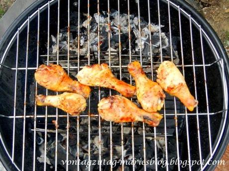 Gegrillte Hühnerkeulen - ein Hit für Grillfeste