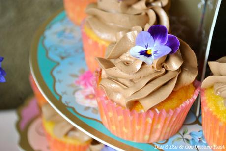 Real Flower Cupcake