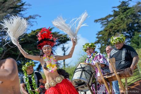 Tiki-Fans aufgepasst – Die Vendée Va’a Pirogen-Regatta