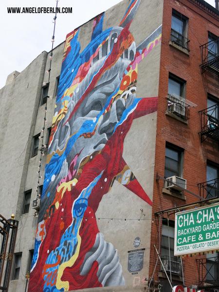 [explores...] NYC in Five Days - Day 2: Manhattan Street Art Tour, Wall street & Ground Zero, Battery Park & Staten Island Ferry, Top of the Rocks